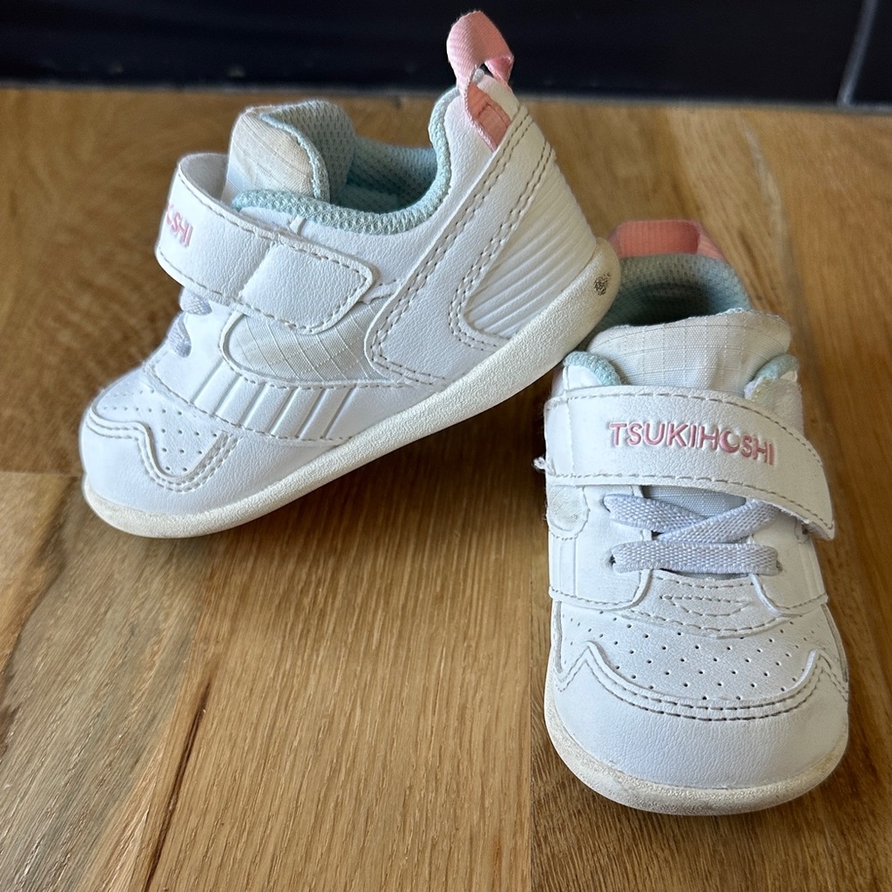 Tsukihoshi Kids Sneakers in White and Pink - Size 5 - Picture 3 of 5